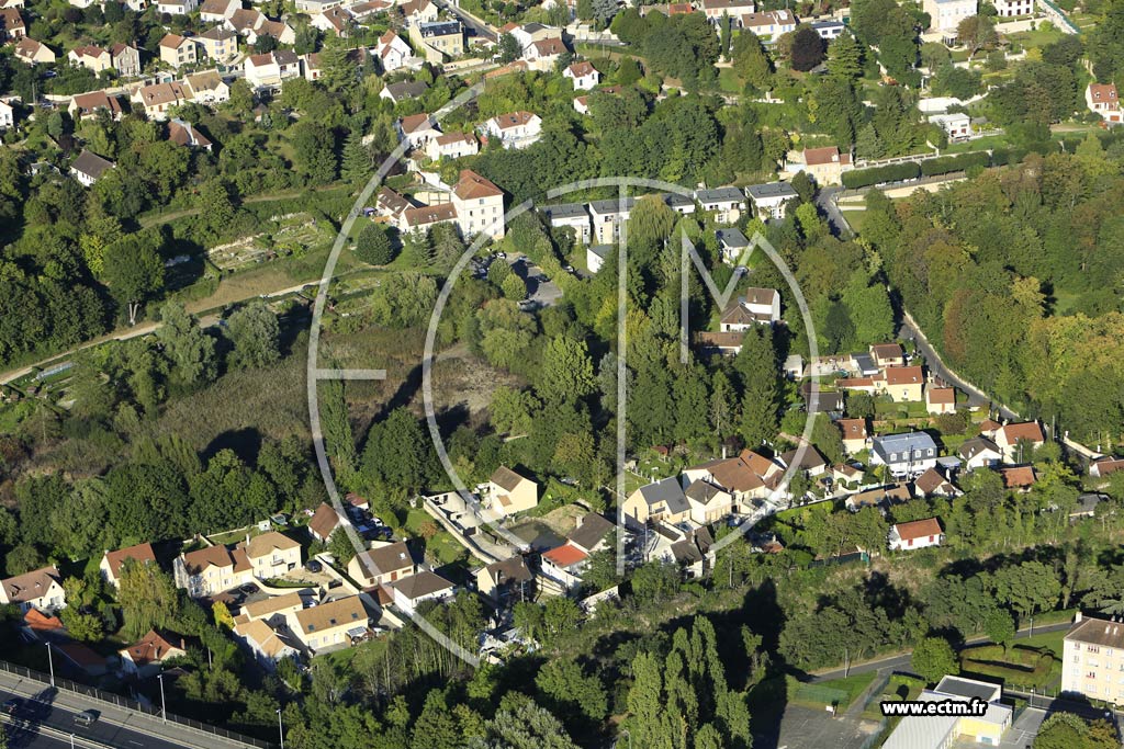 Photo arienne de Pontoise (Moulin Bunon - Moulin Gillet)