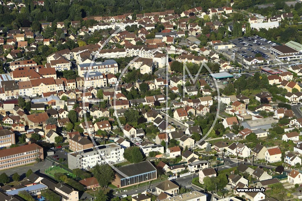 Photo arienne de Saint-Ouen-l'Aumne (Coix des Pointes)