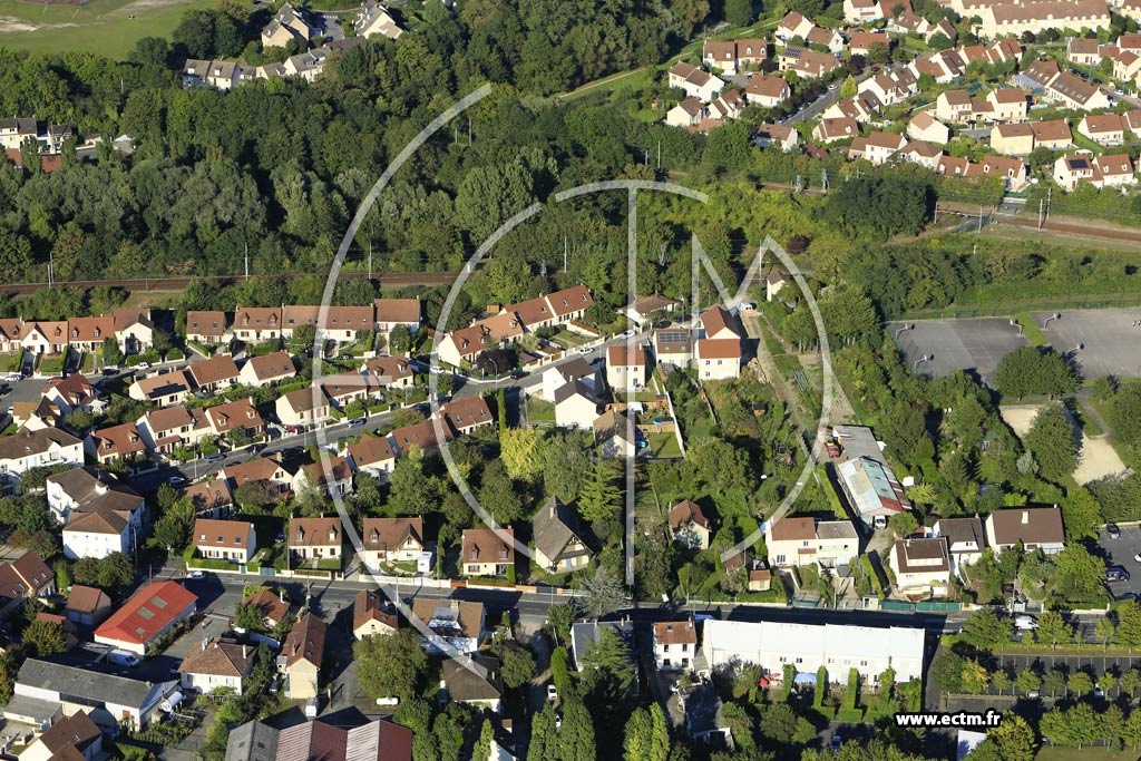 Photo arienne de Saint-Ouen-l'Aumne (Coix des Pointes)