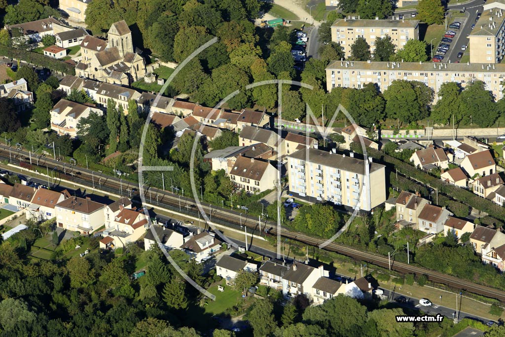 Photo arienne de Saint-Ouen-l'Aumne (Quartier de l'glise)