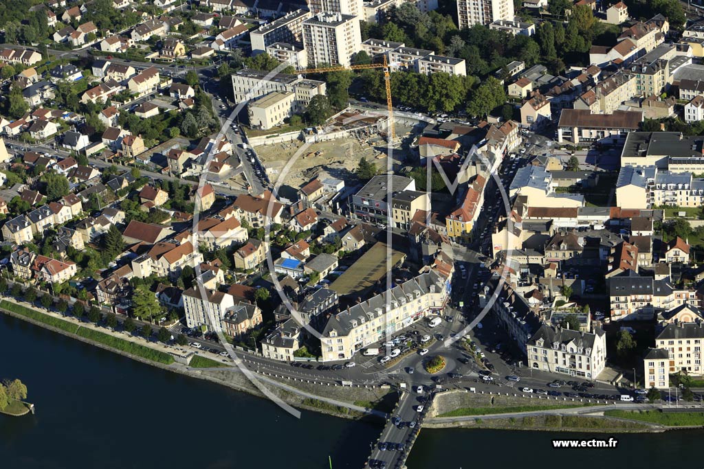 Photo arienne de Saint-Ouen-l'Aumne (Quartier de la Rue du Mail)
