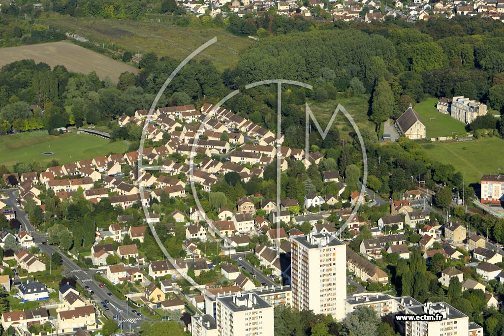 Photo arienne de Saint-Ouen-l'Aumne (Quartier de la Rue du Mail)