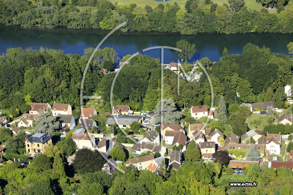 Photo arienne de Vaural (les Carneaux)