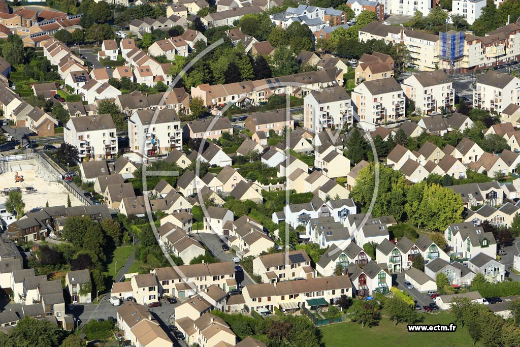 Photo arienne de Vaural (les Longues Terres)