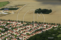 91280 Saint-Pierre-du-Perray - photo - Saint-Pierre-du-Perray (la Croix Rouge - les Longs Rayons)