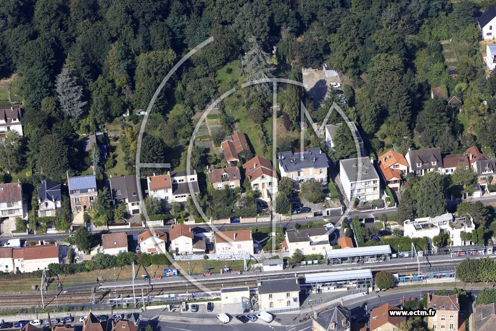 Photo arienne de Palaiseau (les Rochers de Lozre)