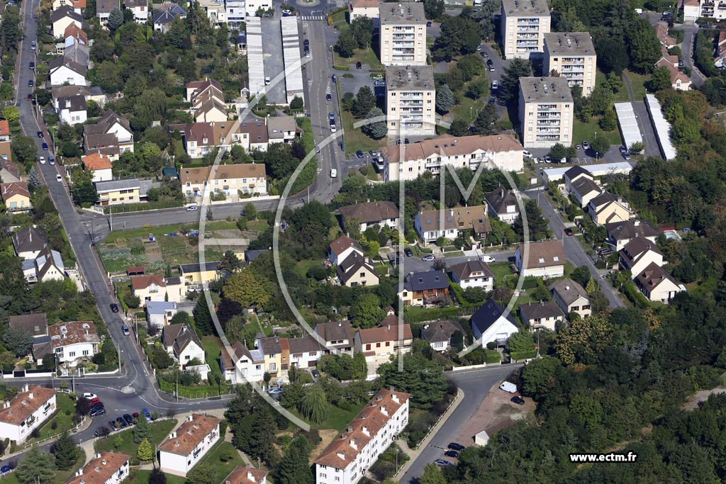 Photo arienne de Verrires-le-Buisson