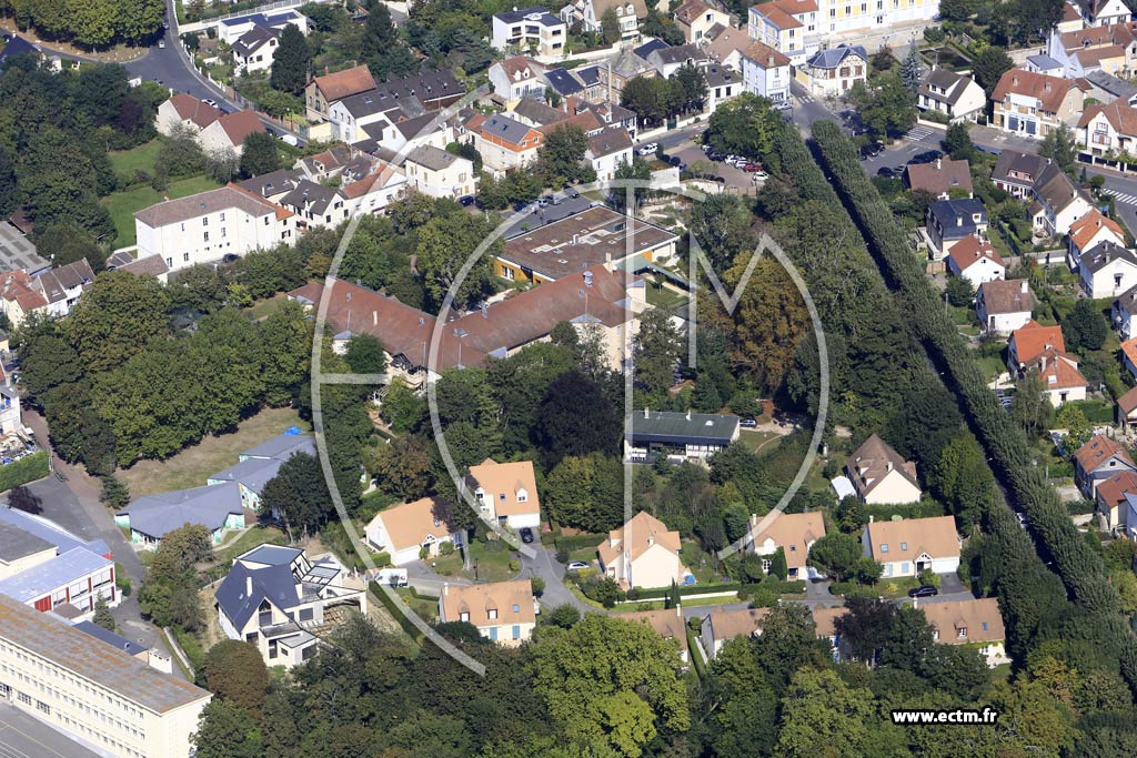 Photo arienne de Verrires-le-Buisson