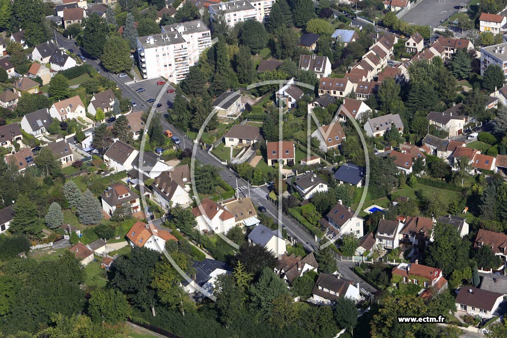 Photo arienne de Villebon-sur-Yvette (la Fontaine d'Yvette)