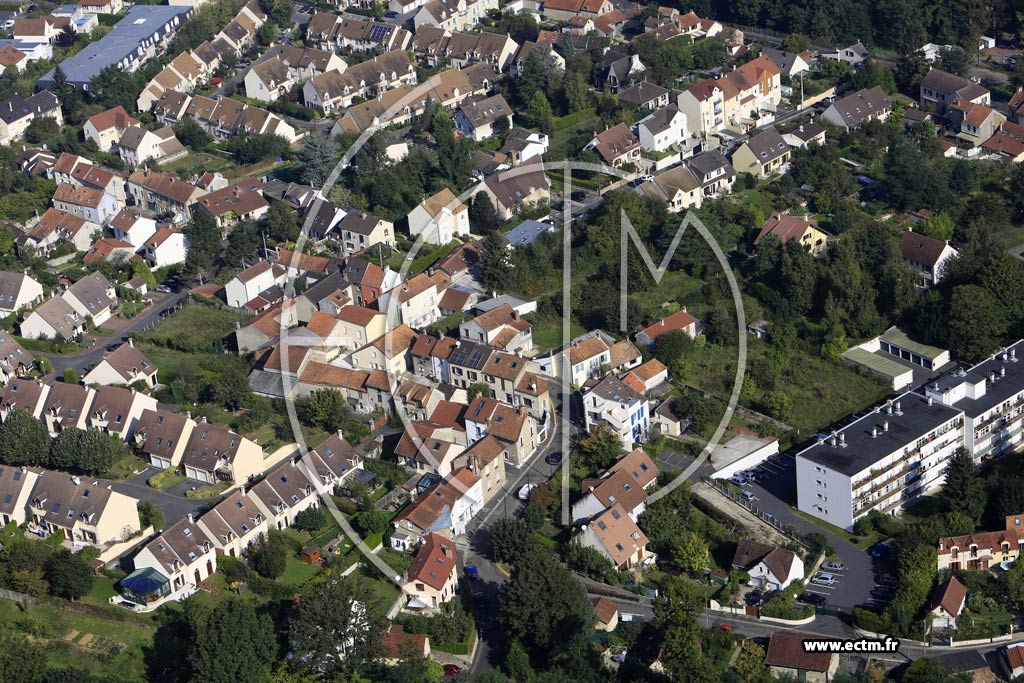 Photo arienne de Villebon-sur-Yvette (la Fontaine d'Yvette)