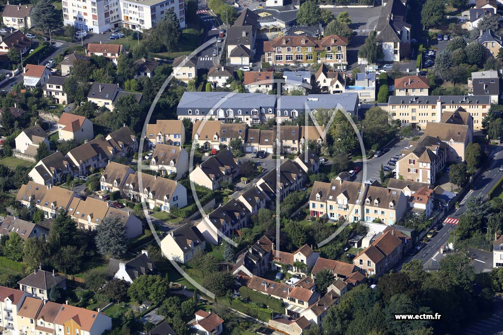 Photo arienne de Villebon-sur-Yvette (la Fontaine d'Yvette)