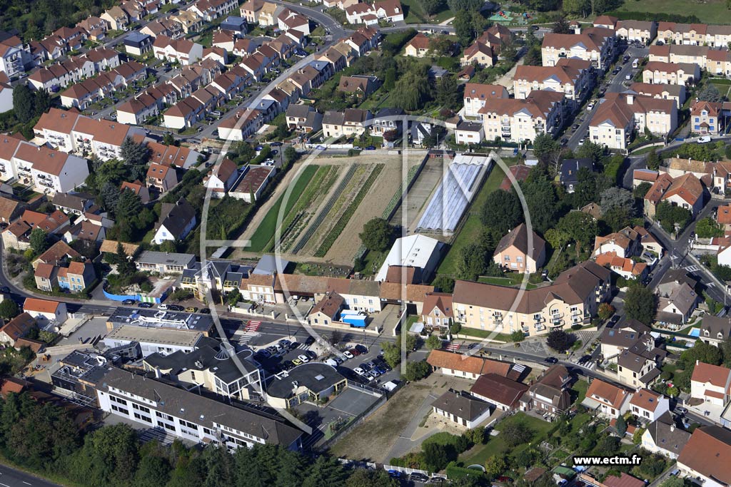 Photo arienne de Villebon-sur-Yvette (la Roche - la Basse Roche)