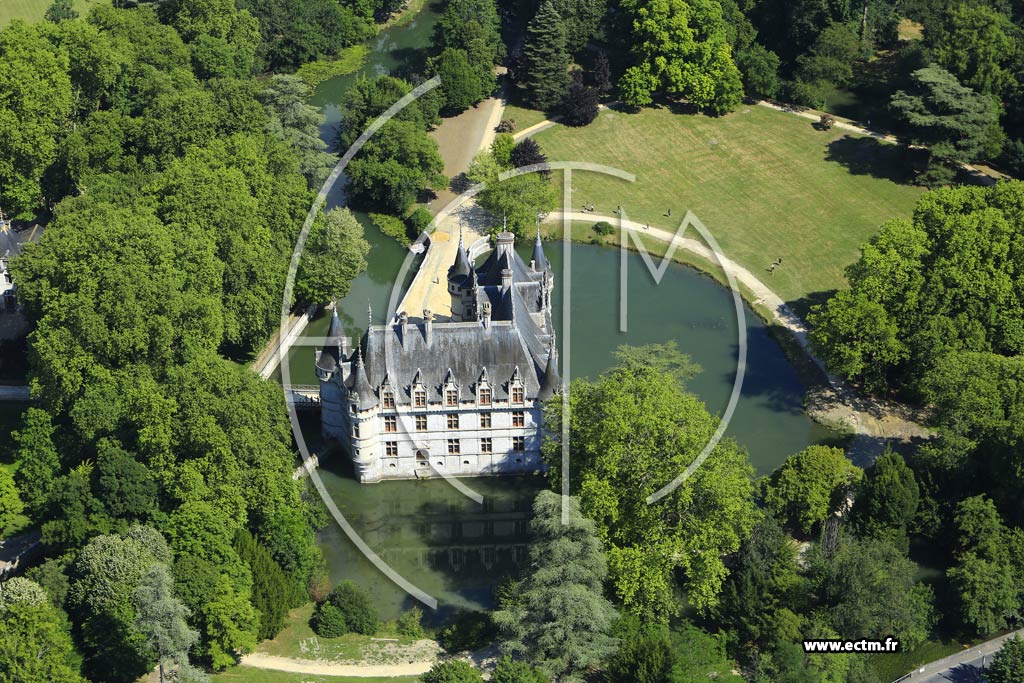 Photo arienne de Azay-le-Rideau (Chteau d'Azay-le-Rideau)