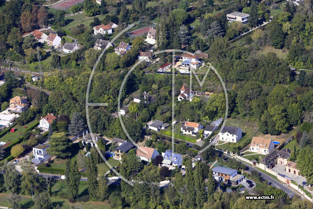 Photo arienne de Chartrettes (Rouillon)