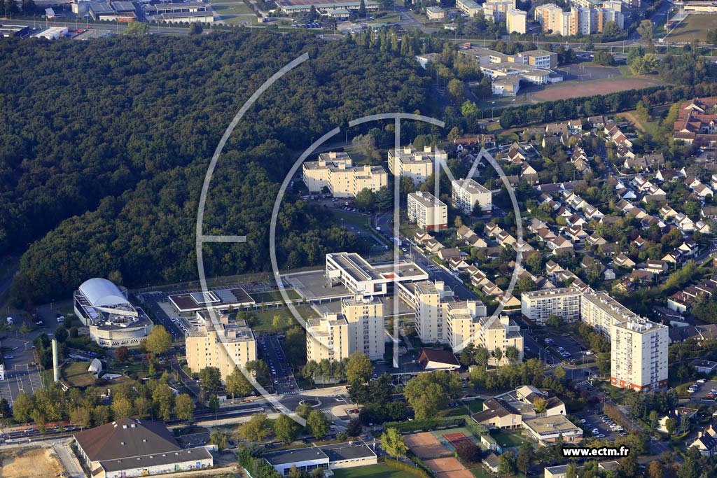 Photo arienne de Le Me-sur-Seine (la Croix Blanche)