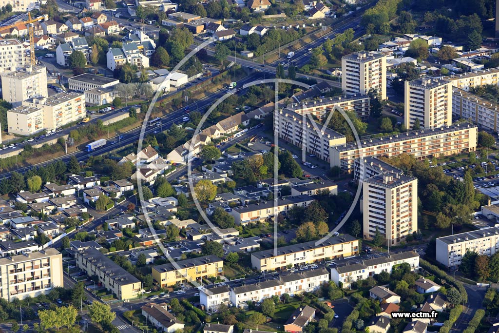 Photo arienne de Le Me-sur-Seine (la Croix Blanche)