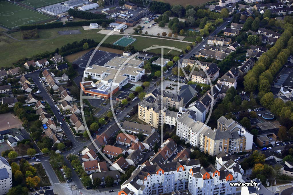 Photo arienne de Le Me-sur-Seine (les Courtilleraies)