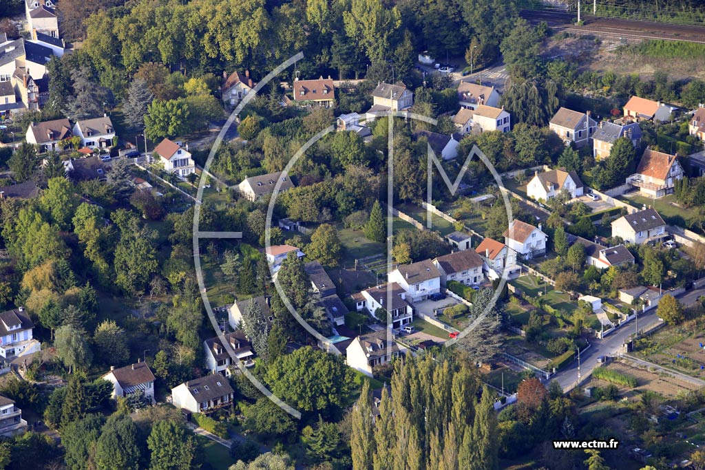 Photo arienne de Le Me-sur-Seine (les Montgarnies)