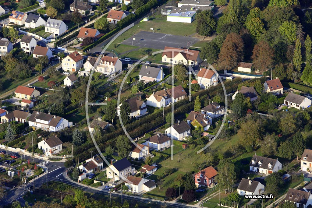 Photo arienne de Livry-sur-Seine (Quartier de l'Avenue de la Gare)