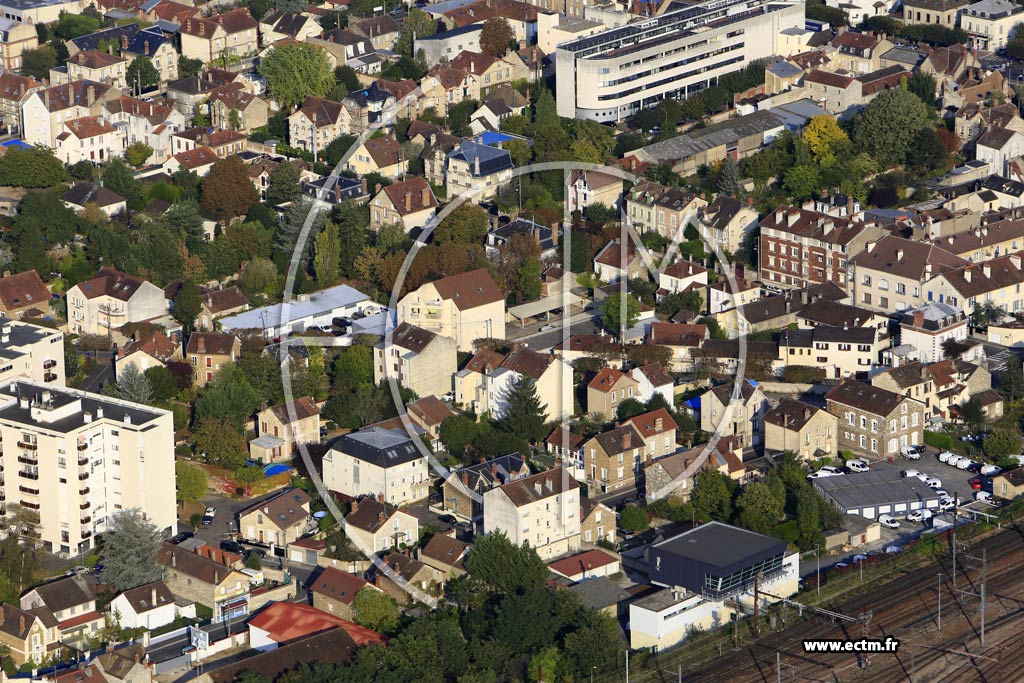 Photo arienne de Melun (Saint-Ambroise)