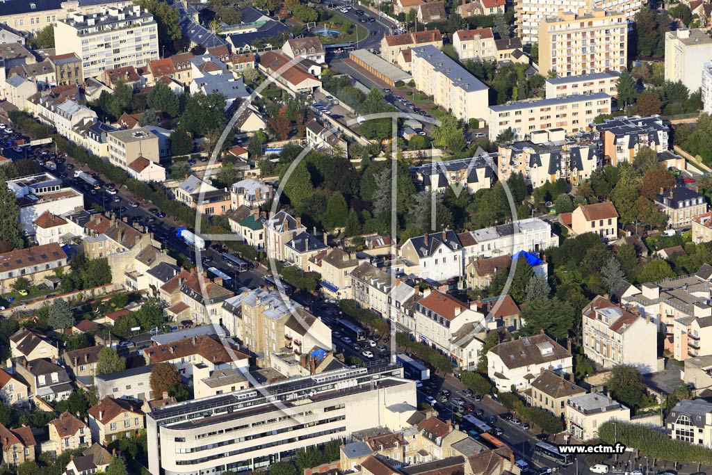 Photo arienne de Melun (Saint-Ambroise)