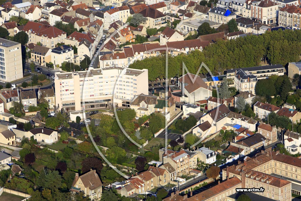 Photo arienne de Melun (Saint-Ambroise)