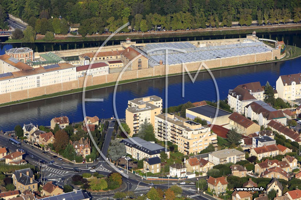 Photo arienne de Melun (Saint-Ambroise)