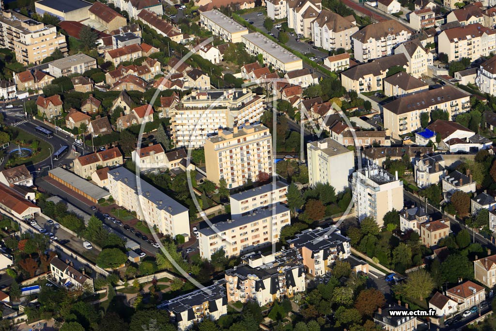 Photo arienne de Melun (Saint-Ambroise)
