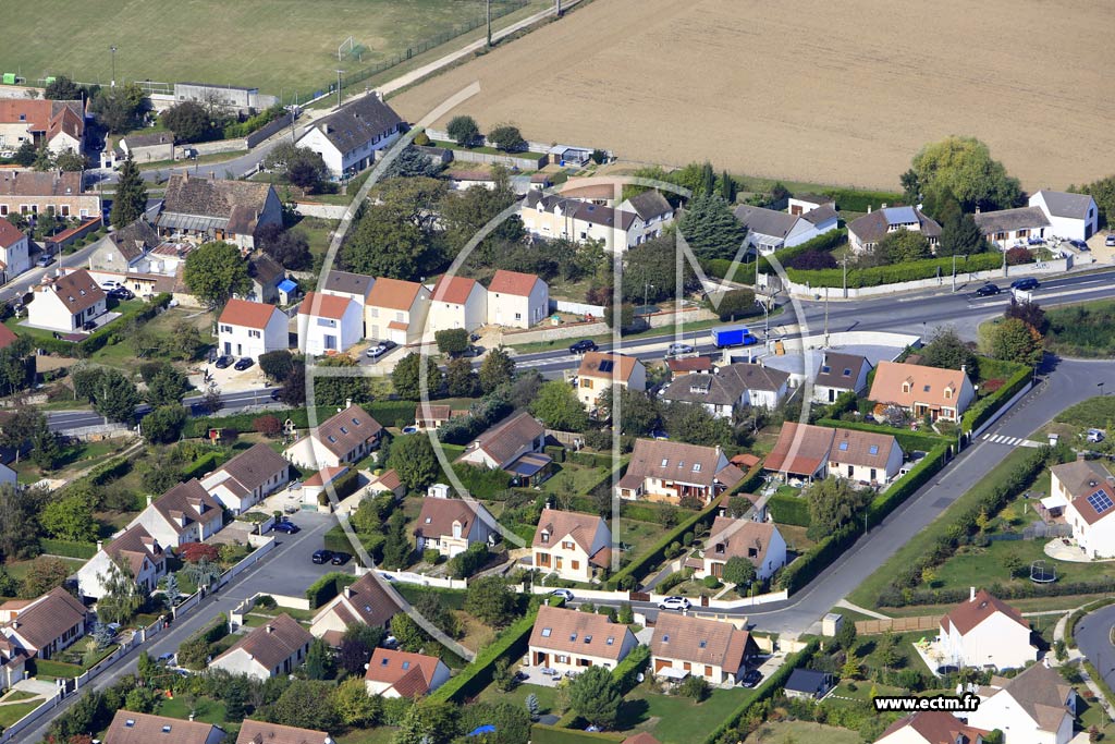 Photo arienne de Saint-Germain-Laxis (les Bordes)