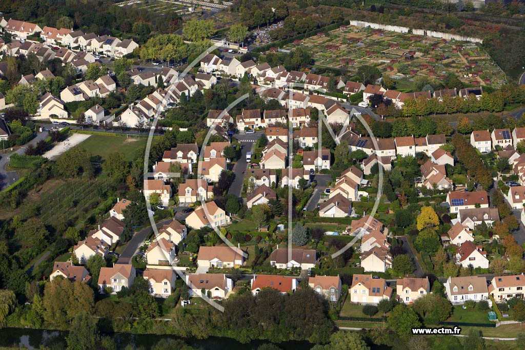 Photo arienne de Savigny-le-Temple (le Coulevrain)