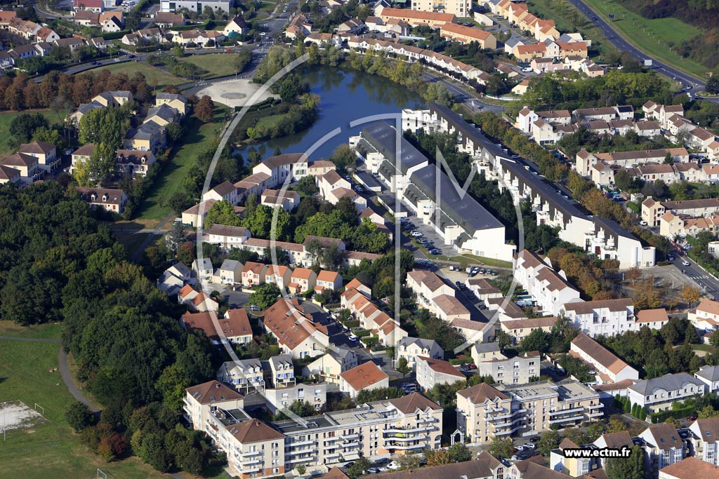 Photo arienne de Savigny-le-Temple (les Rivires)