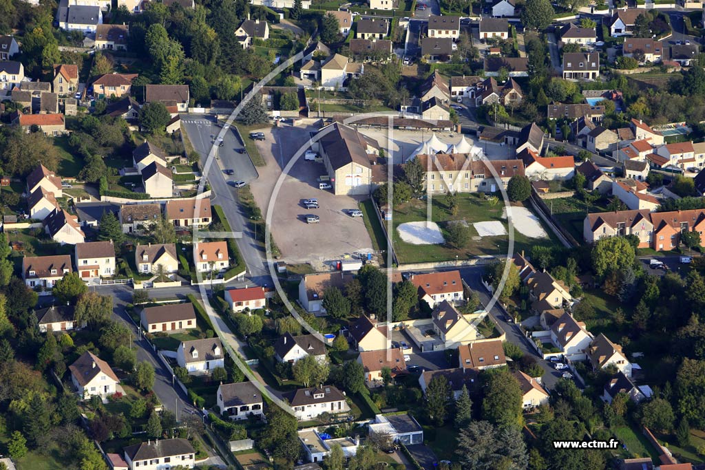 Photo arienne de Vaux-le-Pnil