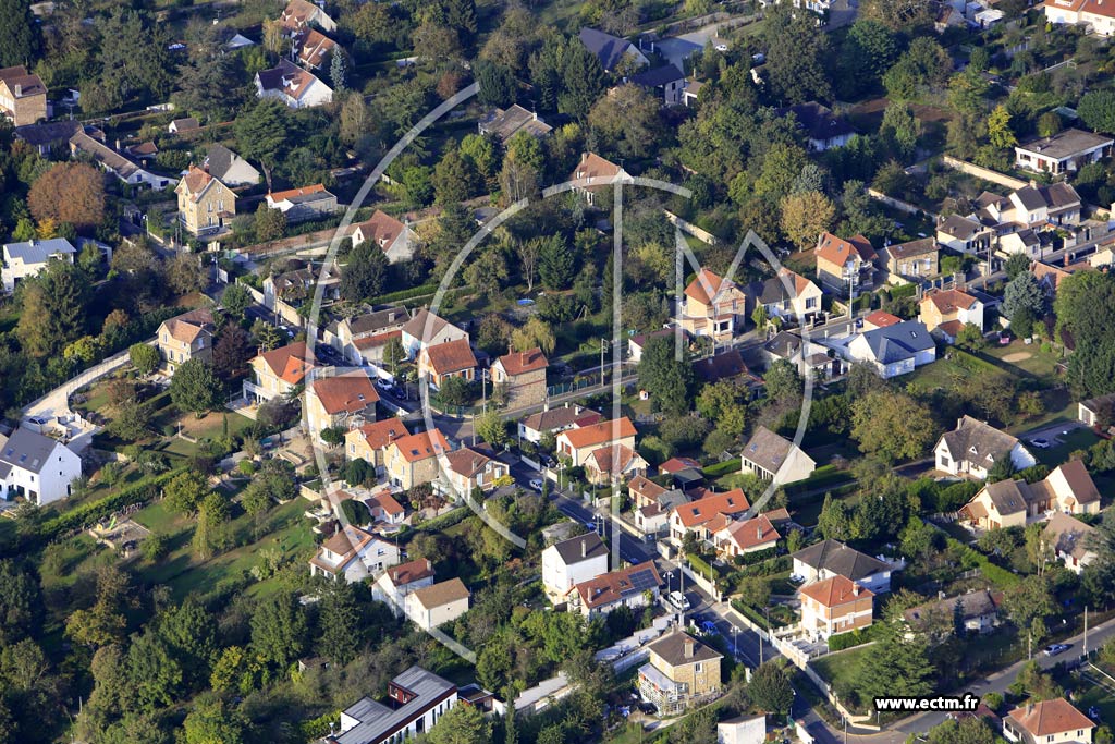 Photo arienne de Vaux-le-Pnil