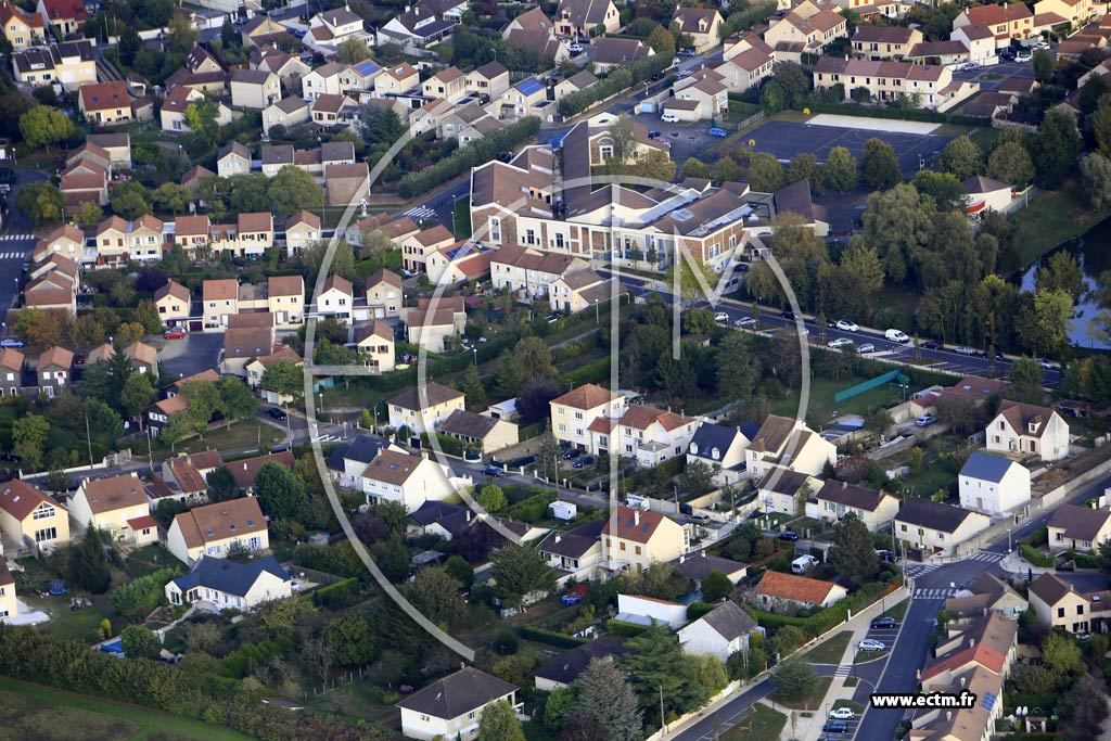 Photo arienne de Vert-Saint-Denis (la Valle de Bailly)