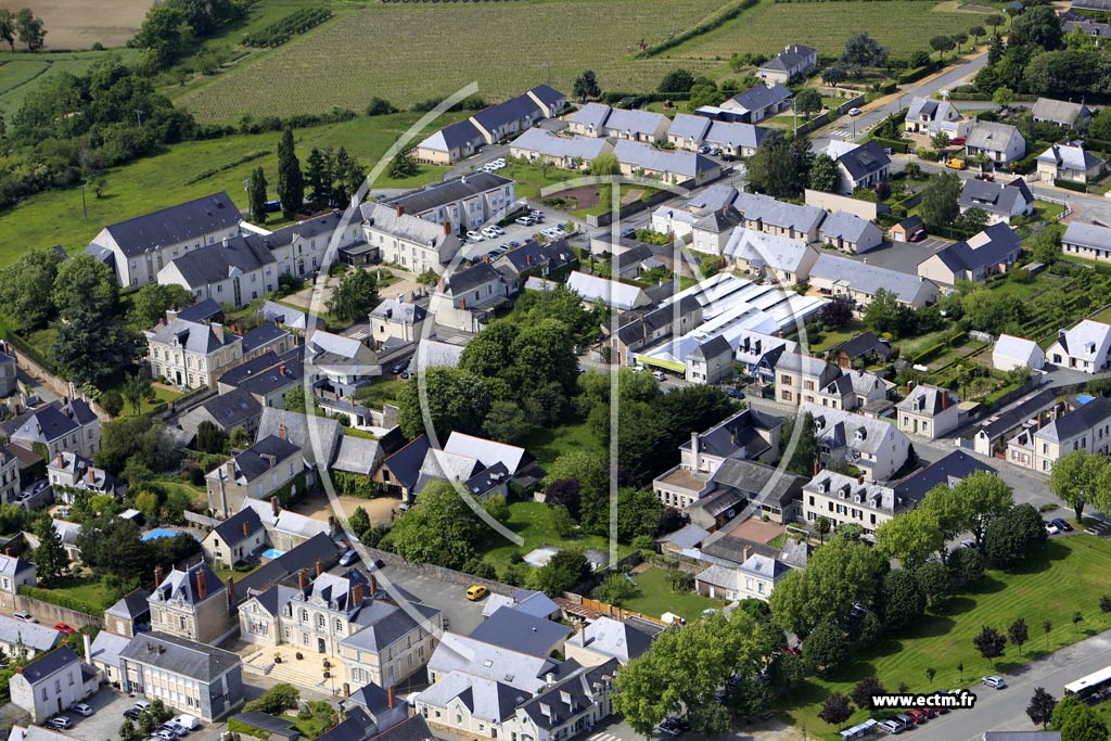 Photo arienne de Brissac-Quinc