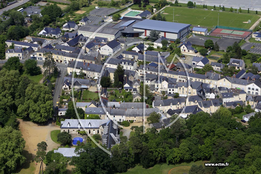 Photo arienne de Brissac-Quinc