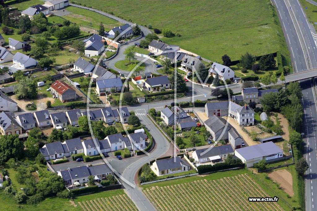Photo arienne de Brissac-Quinc (le Cormier)