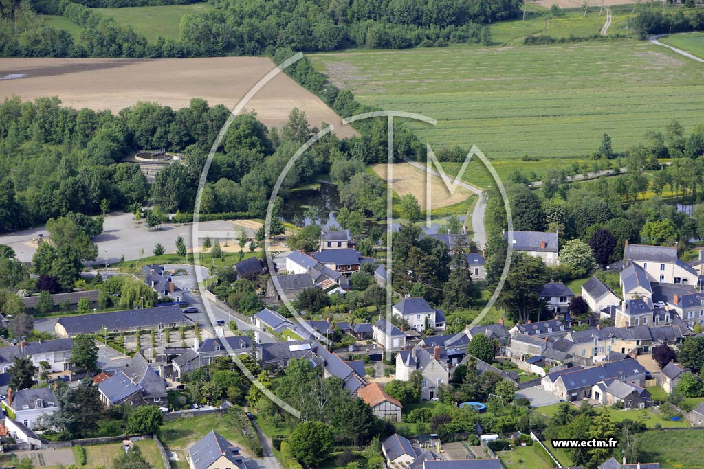 Photo arienne de Juign-sur-Loire (Chambreteault)