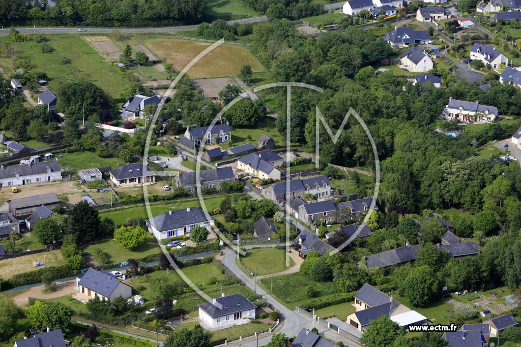 Photo arienne de Juign-sur-Loire (la Bourrelire)