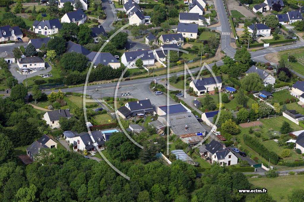 Photo arienne de Saint-Jean-des-Mauvrets (les Rochelles)