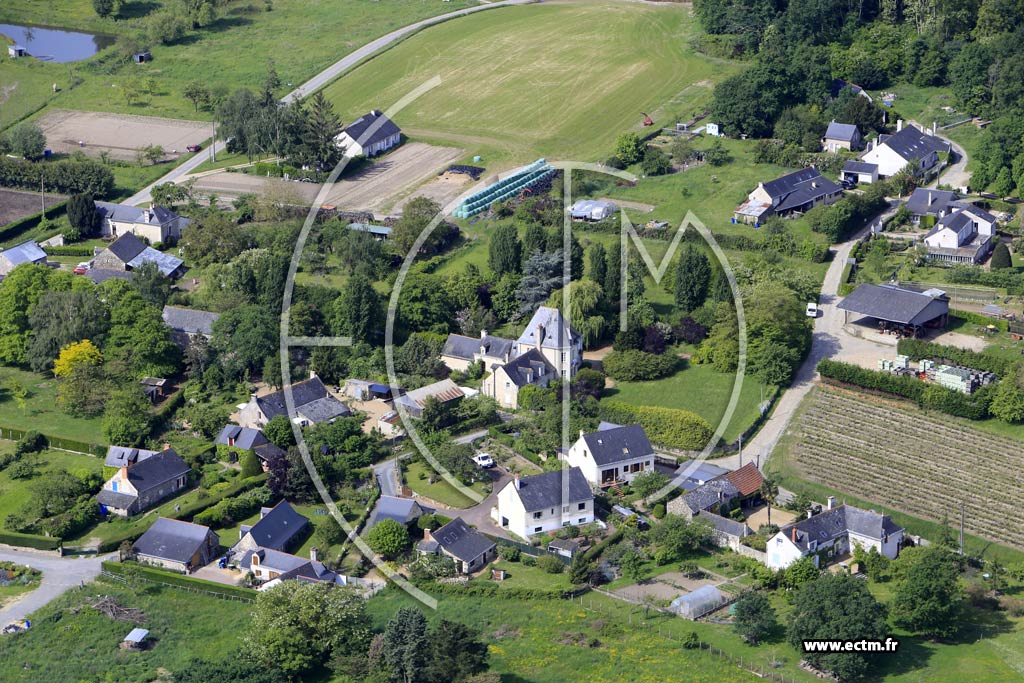 Photo arienne de Saint-Rmy-la-Varenne (Chauvign)