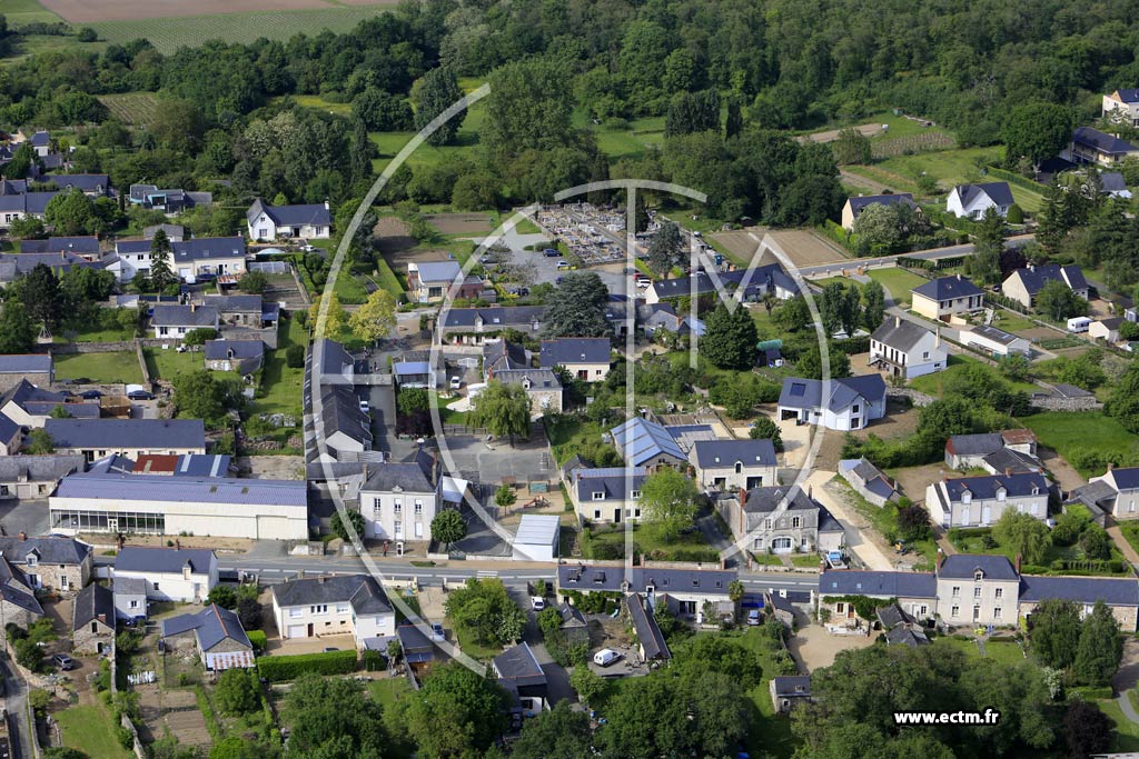 Photo arienne de Saint-Saturnin-sur-Loire