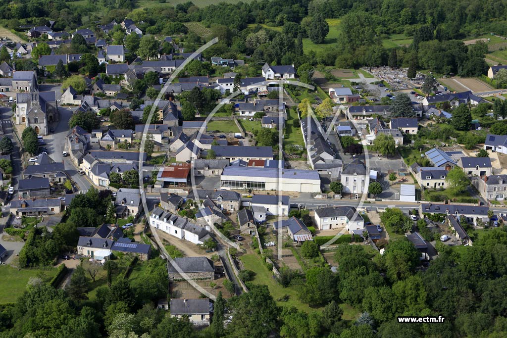 Photo arienne de Saint-Saturnin-sur-Loire