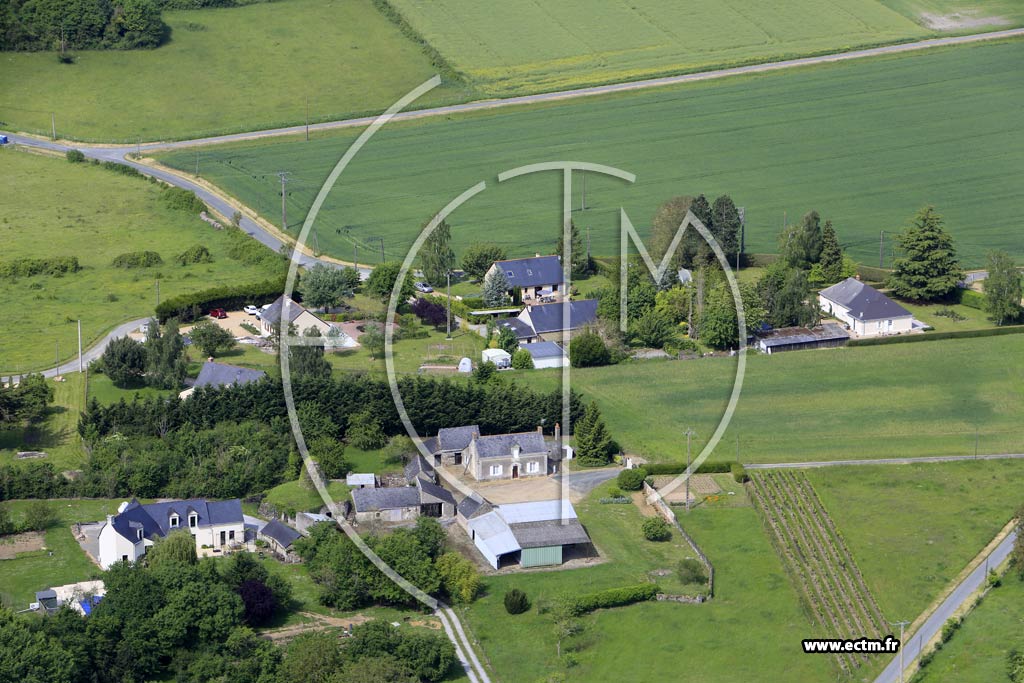 Photo arienne de Saint-Saturnin-sur-Loire (les Jallires)