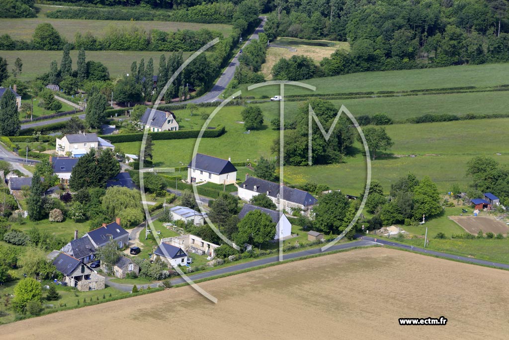 Photo arienne de Soulaines-sur-Aubance (la Basse Marzelle)