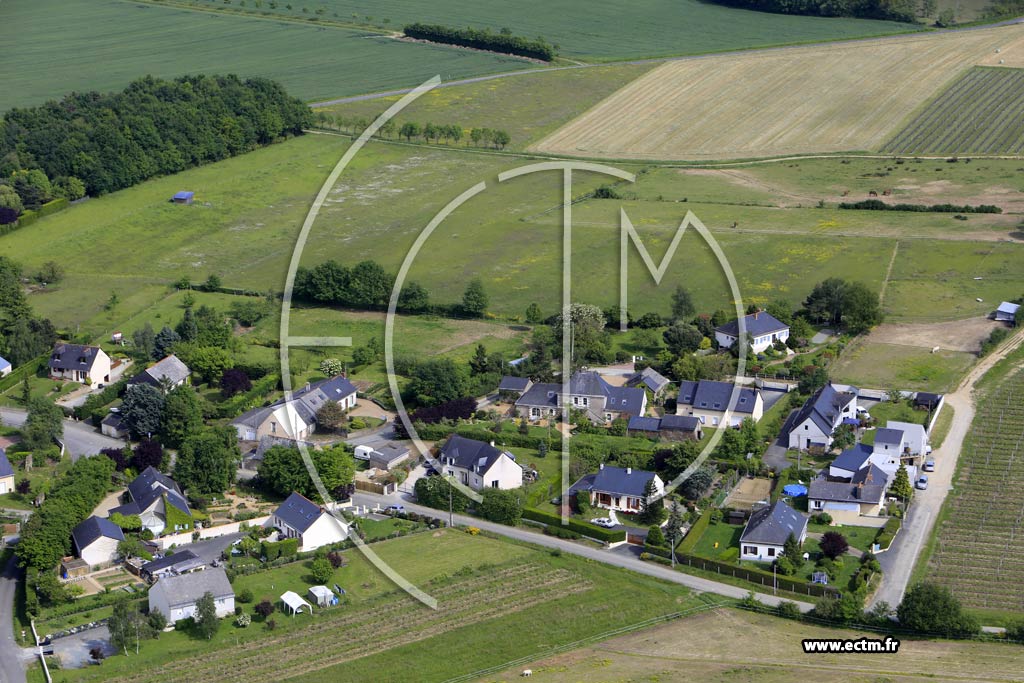 Photo arienne de Vauchrtien (les Brosses)