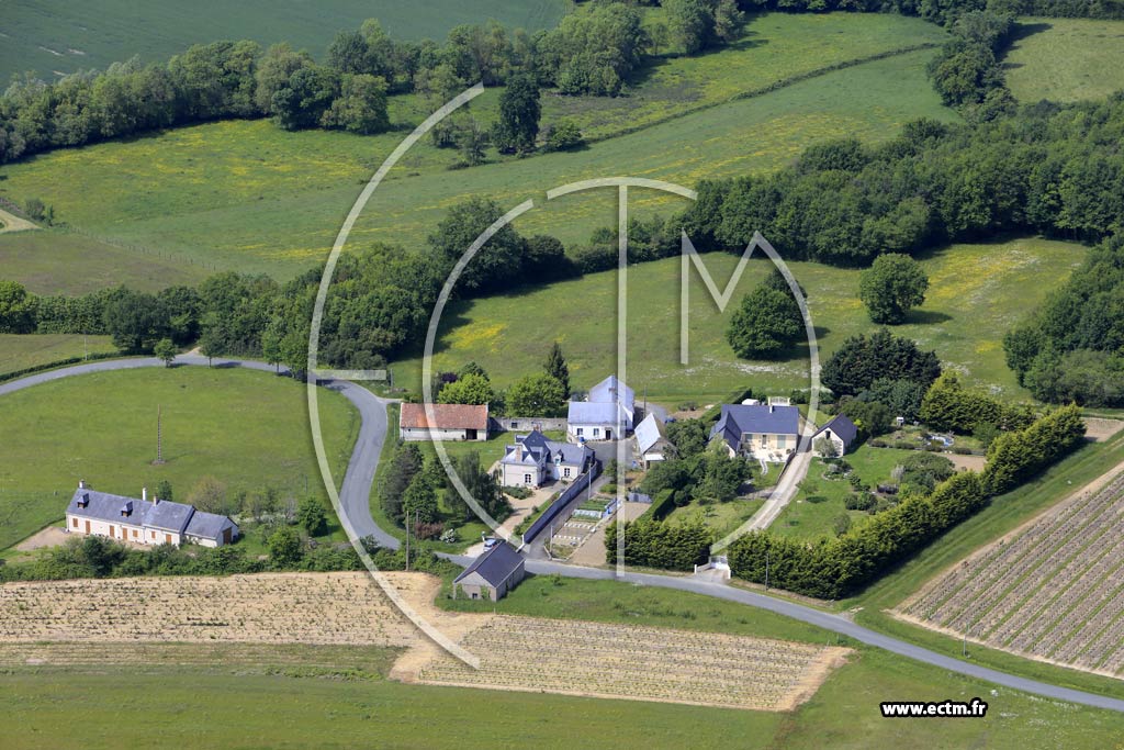 Photo arienne de Vauchrtien (les Tesnires)