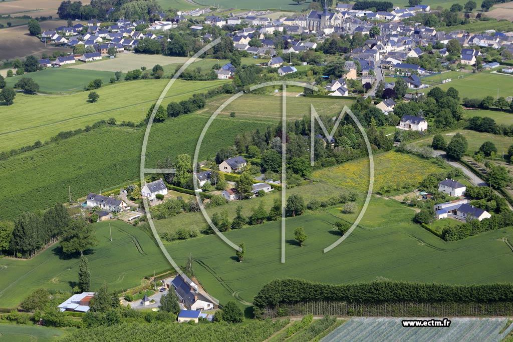Photo arienne de Saint-Martin-du-Bois (la Terrasse)