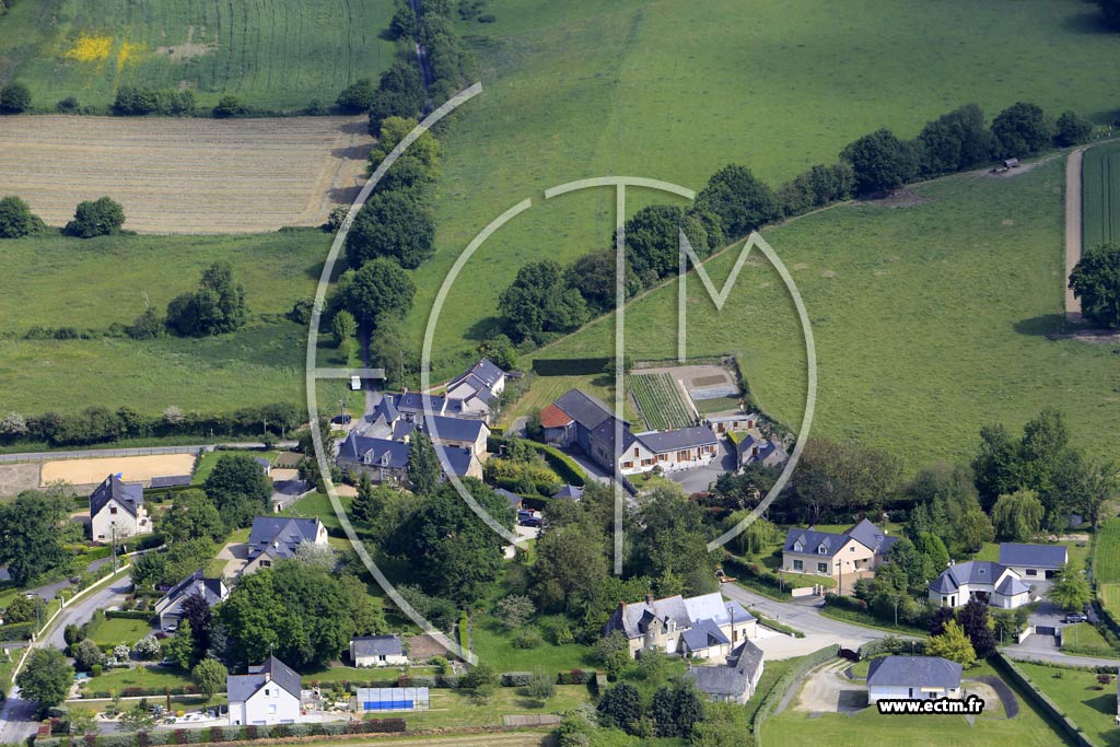 Photo arienne de Segr (la Planchette)