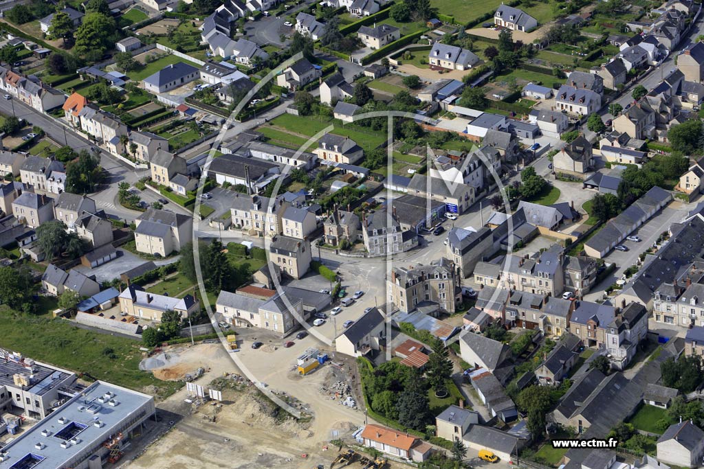 Photo arienne de Segr (Sud)